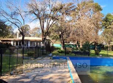Casa · 90m² · 5 Ambientes · 1 Cochera · Venta Casa Quinta en La Reja