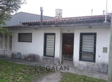 Casa · 78m² · 3 Ambientes · 1 Cochera · Casa a Reciclar - El Gaucho - Oportunidad - Excelente Lote - Mar del Plata