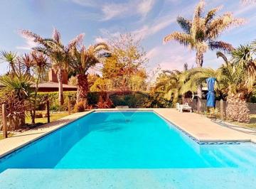 Casa · 250m² · 4 Ambientes · 1 Cochera · Venta Casa 5 Ambientes Barrio La Celia Ezeiza