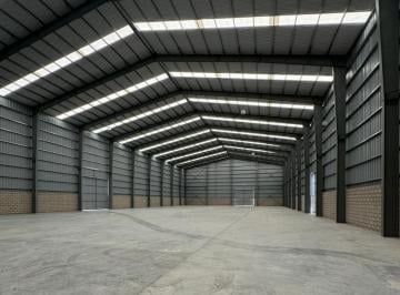 Bodega-Galpón · 4200m² · 2 Ambientes · Galpón en Centro Agricola El Pato