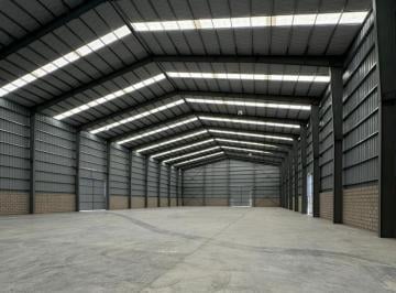 Bodega-Galpón · 2100m² · 1 Ambiente · Galpón en Centro Agricola El Pato