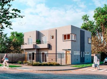 Casa de 3 ambientes, Ituzaingó · Hermoso Dúplex en Zona Residencial en Castelar Sur