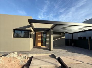 Casa de 4 ambientes, Maipú · Casa en Venta Barrio Lar de Vieytes II, Maipú