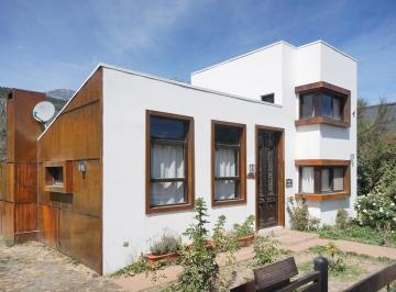Casa · 90m² · 5 Ambientes · Casa en El Barrio Los Arrayanes