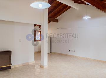 Casa de 3 ambientes, Centenario · Casa en Venta B° 11 de Octubre