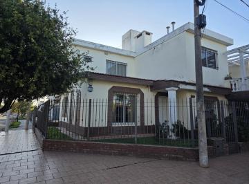 PH · 105m² · 3 Dormitorios · 2 Cocheras · Casa Esquina Conformada de 2 Ph!