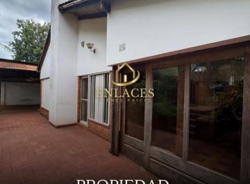 Casa · 158m² · 5 Ambientes · 2 Cocheras · Casa en Venta