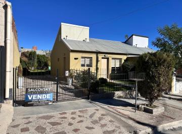 Casa de 3 ambientes, Puerto Madryn · Casa en Venta en Puerto Madryn de 2 Dorm.
