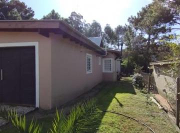 Casa · 130m² · 5 Ambientes · 1 Cochera · Venta de Casa en Valeria del Mar