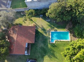 Casa · 104m² · 3 Ambientes · Venta Casa 3 Amb en Lote de 1093 m² Moron