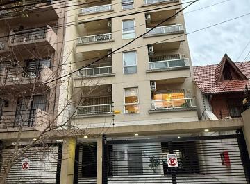 Departamento de 3 ambientes, Vicente López · Muy Lindo Departamento de 3 Amb C/cochera
