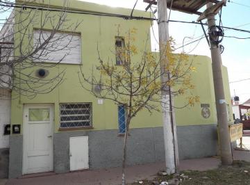 Casa · 250m² · 5 Ambientes · 1 Cochera · Casa en Venta Villa Dolores. Acepta Departamento Córdoba Como Parte de Pago