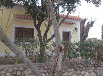 Casa · 127m² · 5 Ambientes · Casa en Venta en Villa Sarmiento Traslasierras!