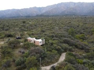 Casa · 90m² · 3 Ambientes · Dos Bellisimas Ha con Casa y Galpon en Venta en Achiras Arriba Traslasierras