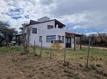 Casa · 201m² · 7 Ambientes · Casa en Venta en Excelente Ubicacion. Ideal Emprendimiento Comercial! en San Javier, Traslasierra!