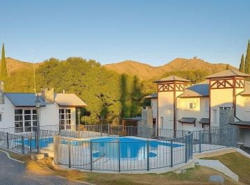 Casa · 91m² · 4 Ambientes · 1 Cochera · Venta Casa/duplex 2 Dorm. Villa General Belgrano