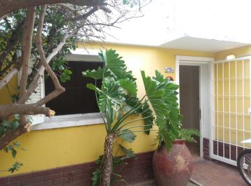 Casa de 4 ambientes, Córdoba · Alquiler Casa 3 Dorm. Barrio Providencia