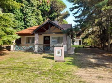 Casa · 3 Ambientes · 1 Cochera · Casa y Tres Duplex en Venta en Block