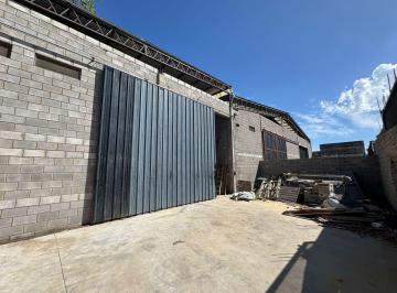 Bodega-Galpón · 400m² · 2 Ambientes · Galpón en Alquiler 400 Mtrs2