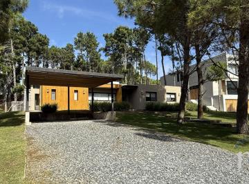 DEI-DEI-1711_2 · Casa en Ventaa 3 Dorm. en Pinamar La Herradura Barrio Privado