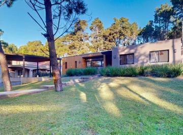 DEI-DEI-1711_2 · Casa en Ventaa 3 Dorm. en Pinamar La Herradura Barrio Privado