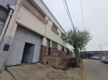 Bodega-Galpón · 886m² · Venta Galpon 2 Departamentos San Martin
