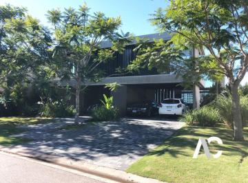Casa · 378m² · 5 Ambientes · 2 Cocheras · Casa en Venta de Excelente Calidad Constructiva en Lagos del Golf
