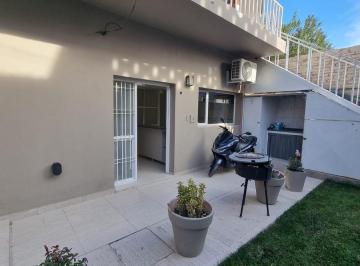 Departamento · 90m² · 2 Ambientes · 1 Cochera · Alquilo Departamento - 1 Domitorio - Ingreso Vehiculr - San Martin 960 - Neuquén Capitl