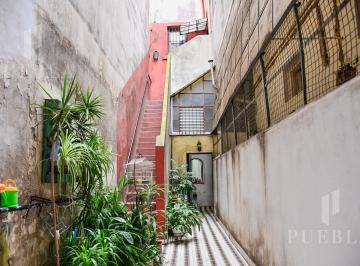 PH · 140m² · 5 Ambientes · PH en Venta – 5 Ambientes – Balvanera – Apto Crédito