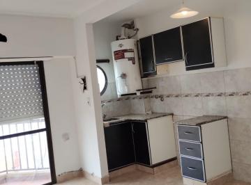 Departamento de 3 ambientes, Avellaneda · Departamento de 3 Amb (Av Belgrano 4968 V. Dominico)