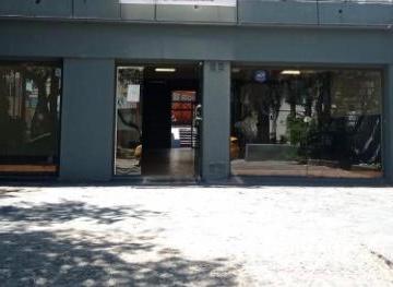 Local comercial de 3 ambientes, Córdoba · Av Rafael Núñez Local Más 2 Departamentos Granja de Funes