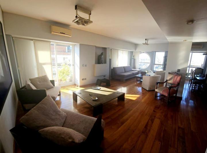 Departamento · 170m² · 6 Ambientes · 1 Cochera