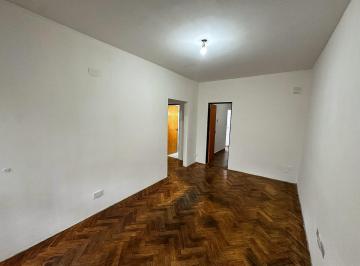 Departamento · 56m² · 4 Ambientes · Venta Departamento Planta Baja con Patio. Zona Sur