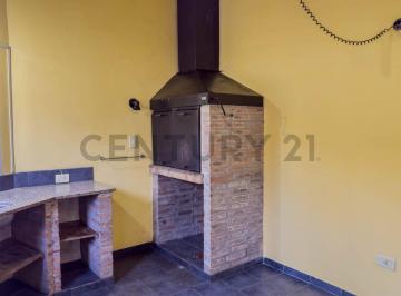 Departamento · 156m² · 4 Ambientes · 1 Cochera · PH en Venta, Tolosa