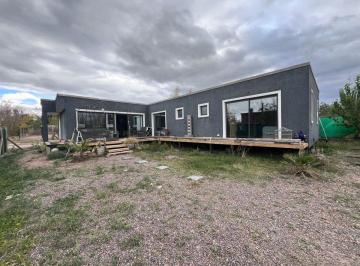 Casa · 140m² · 4 Ambientes · 1 Cochera · Venta Casa Barrio Terrazas de Chacras, Vistalba