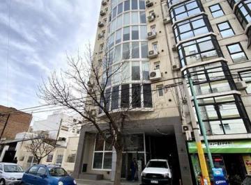 Oficina comercial · 95m² · 1 Cochera · Oficinas Pleno Centro Calle Alberdi