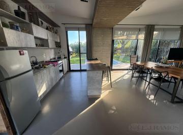 Casa · 138m² · 5 Ambientes · Casa en Venta en El Barrio Vistas, Puertos / Escobar