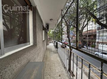 Departamento · 76m² · 4 Ambientes · ¡Oportunidad Unica! Excelente Ubicacion! Departamento 4 Ambientes Luminoso con Balcon Corrido