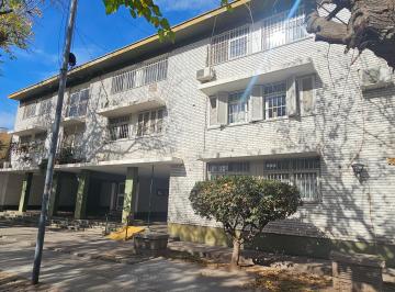 Departamento de 6 ambientes, Ciudad de Mendoza · Santa Fe/ Montecaseros