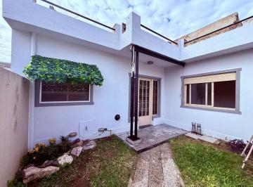 PH · 63m² · 3 Ambientes · PH en Alquiler 3 Ambientes Munro con Patio