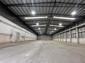 Bodega-Galpón · 2800m² · Galpon en Alquiler Parque Industrial Quilmes