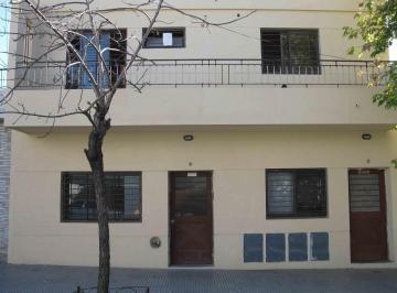 PH · 50m² · 3 Ambientes · PH 3 Amb. Patio y Terraza. Parque Chacabuco