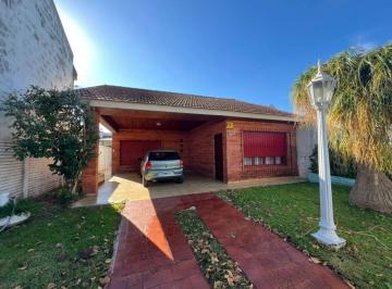 imagen1 · Venta de Chalet 2 Ambientes Apta a Crédito - Luis Guillón - con Cochera - Lote de 250 m²