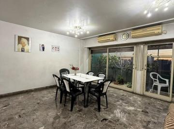 Departamento · 118m² · 4 Ambientes · Departamento Piso en Venta en Flores Norte, Flores, Capital Federal