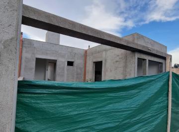 Casa de 5 ambientes, Maipú · Casa en Venta Barrio Privado Vista Oliva