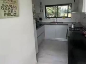 Casa · 130m² · 3 Ambientes · Casa en Venta - 2 Dorm. 2 Baños - Sierra de Los Padres