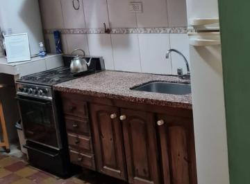 Casa · 90m² · 4 Ambientes · 1 Cochera · Terreno con Casa en Venta en Vistalba