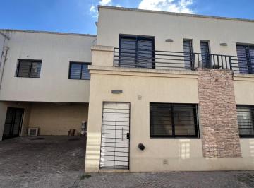 Casa · 115m² · 3 Ambientes · 1 Cochera · Duplex 3 Ambientes en Alquiler en Canning
