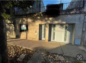 Casa · 116m² · 3 Ambientes · 1 Cochera · Casa en Venta a Reciclar en Ameghino y Alem