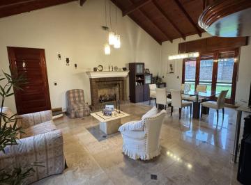 Casa · 315m² · 4 Ambientes · 2 Cocheras · Venta - Lola Membrives 8853 - Casa 3 Dorm. y Pileta - Fisherton - Rosario